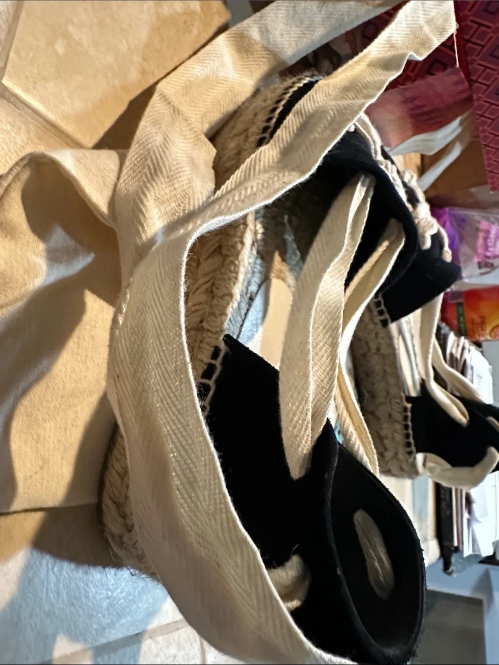 Tory Burch Worn Once in Tory Burch  Box with Duster